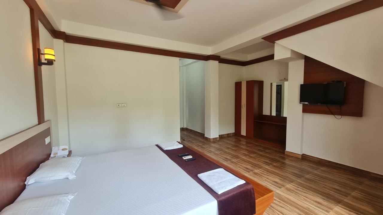 Hotel Exotica Squares Lakshmanpur Exterior foto