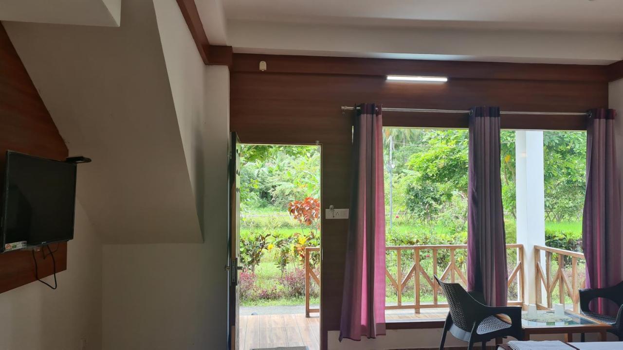 Hotel Exotica Squares Lakshmanpur Exterior foto