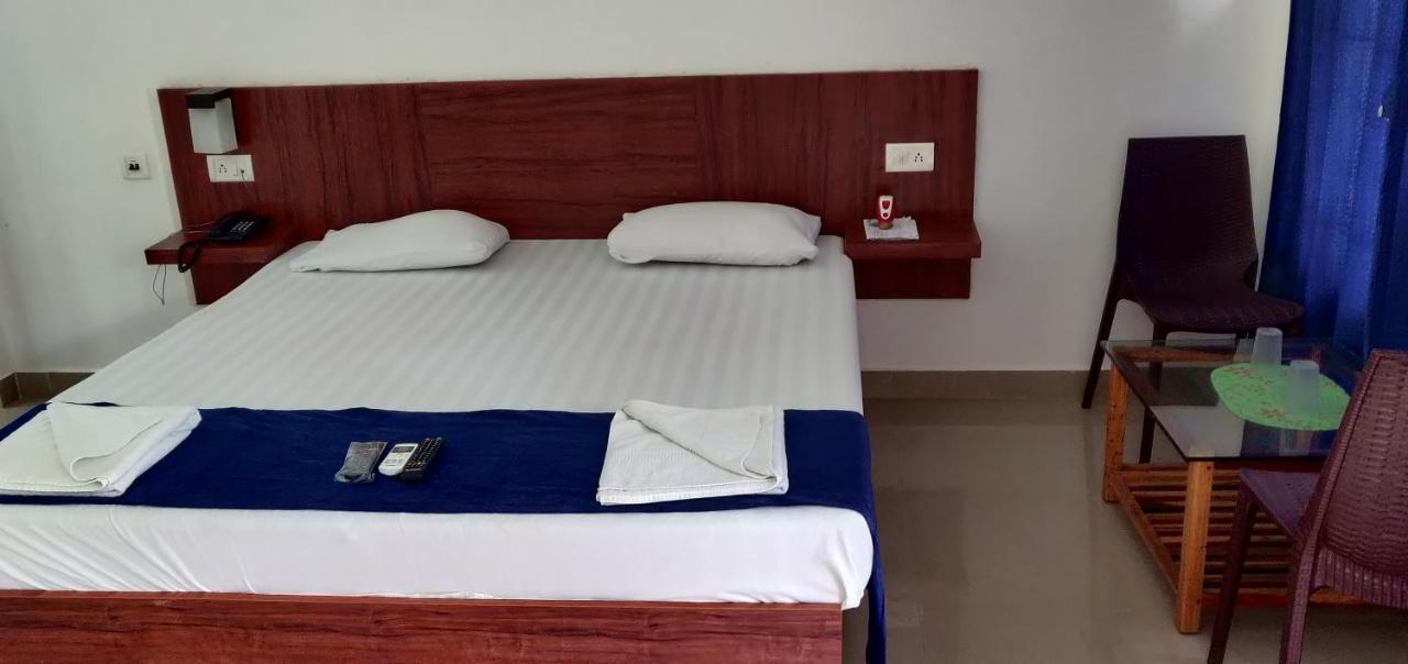 Hotel Exotica Squares Lakshmanpur Exterior foto