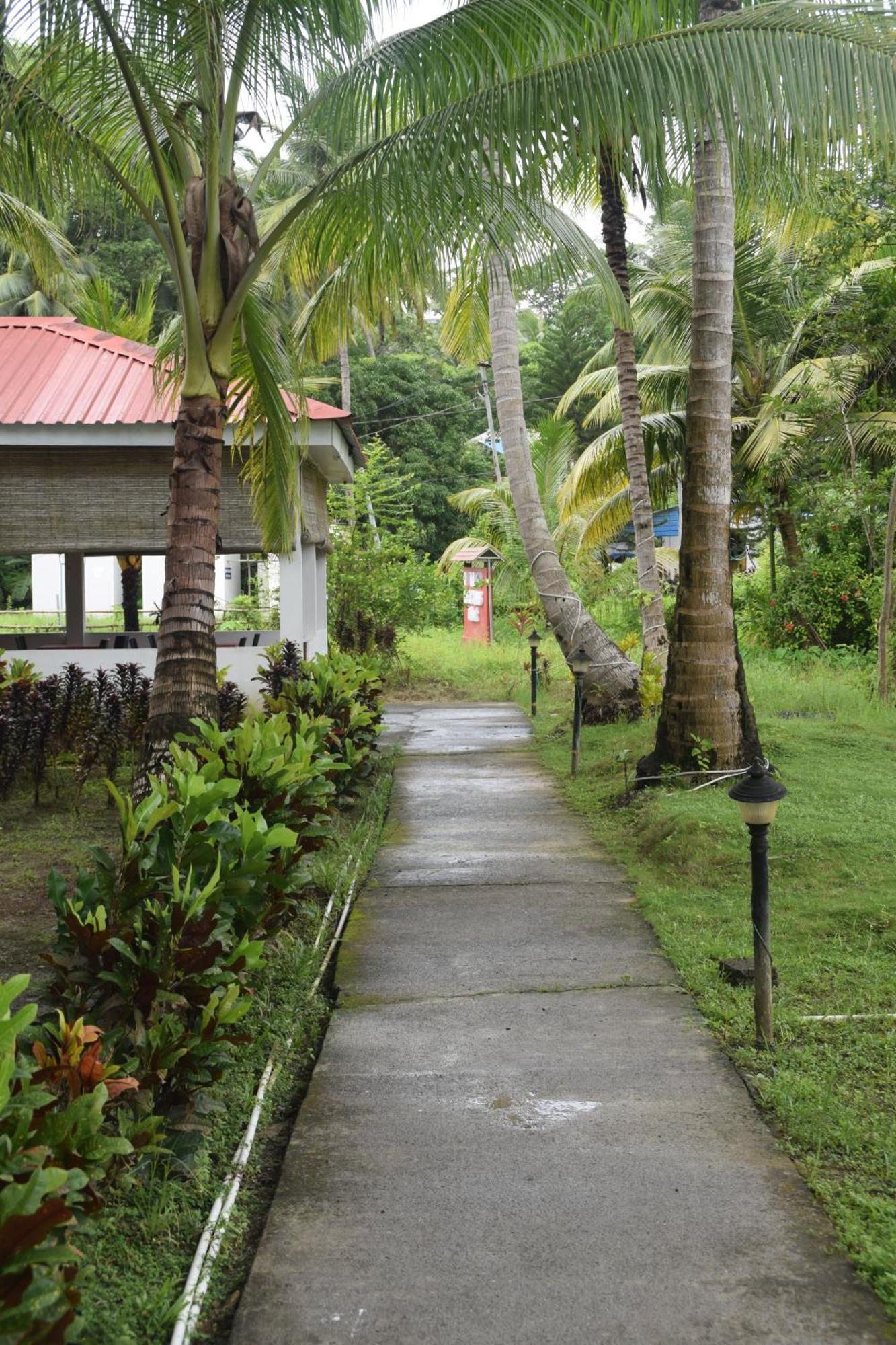 Hotel Exotica Squares Lakshmanpur Exterior foto