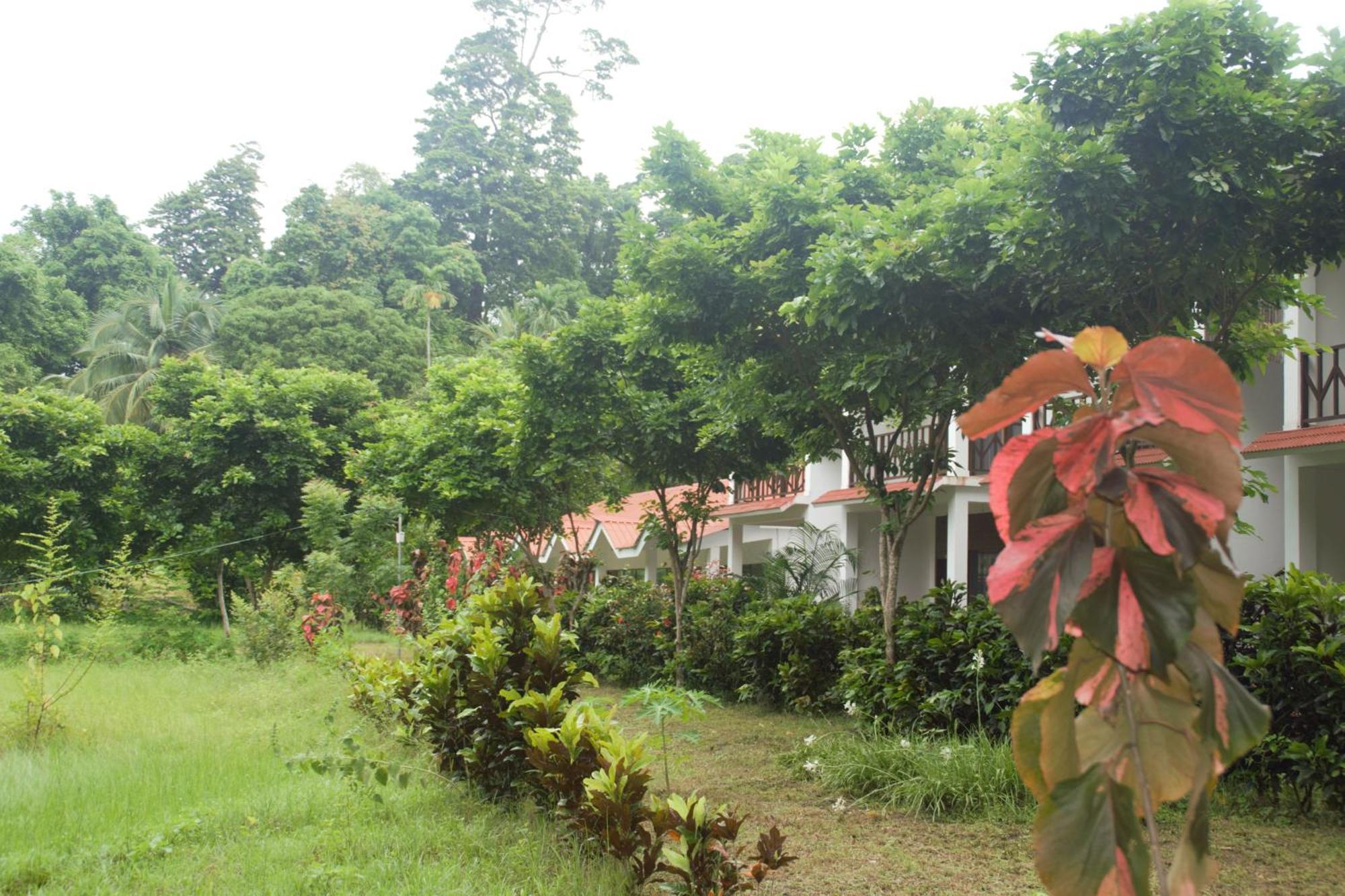 Hotel Exotica Squares Lakshmanpur Exterior foto